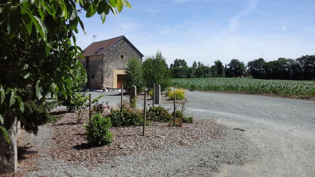 Maison De Vacances Avec Piscine Interieure - Le Grand Champagne Villa Saint-Victeur Exterior photo